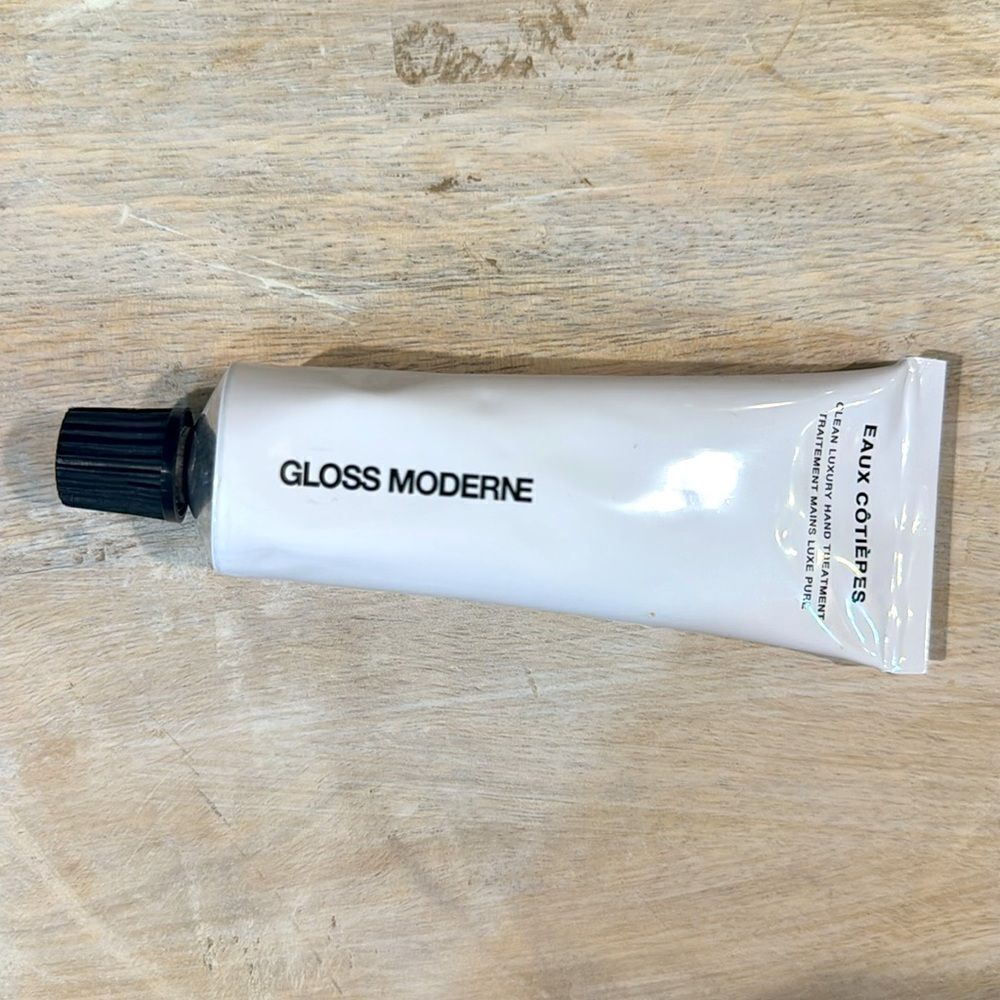 Eaux Côtières Clean Luxury Hand Treatment sealed in box